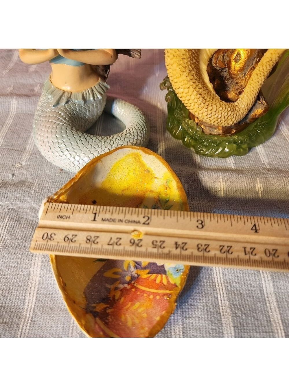 DECOUPAGE EASTER CHICK AND EGGS ON A CLAM SHELL - Picture 5 of 5